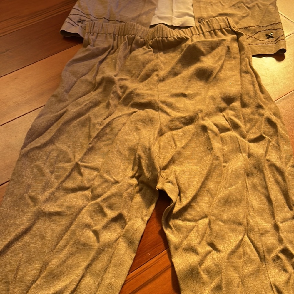 R & M RICHARDS TOP & PANTS - Picture 8 of 13